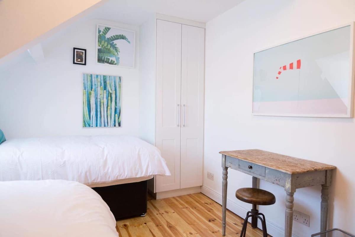 Apartments In Dingle Town Center 外观 照片